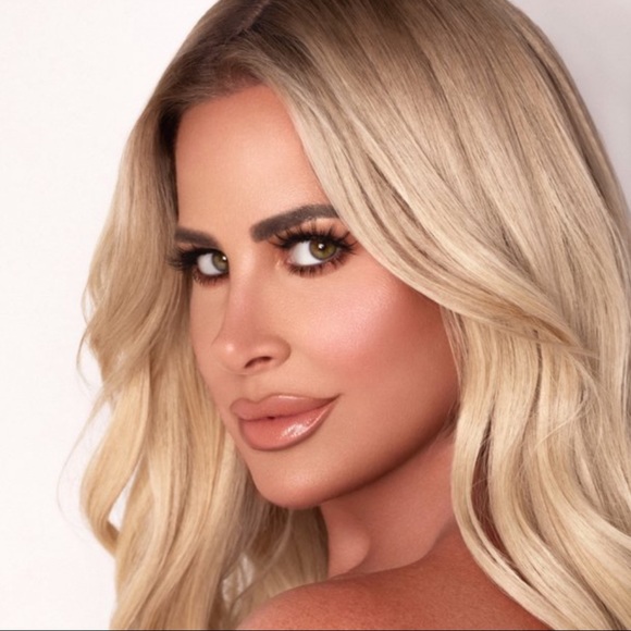 ❣️SOLD❣️🎉HOST PICK🎉✨🆕💖KAB COSMETIC DAY + NIGHT EYESHADOW PALETTE💖 - Picture 7 of 14